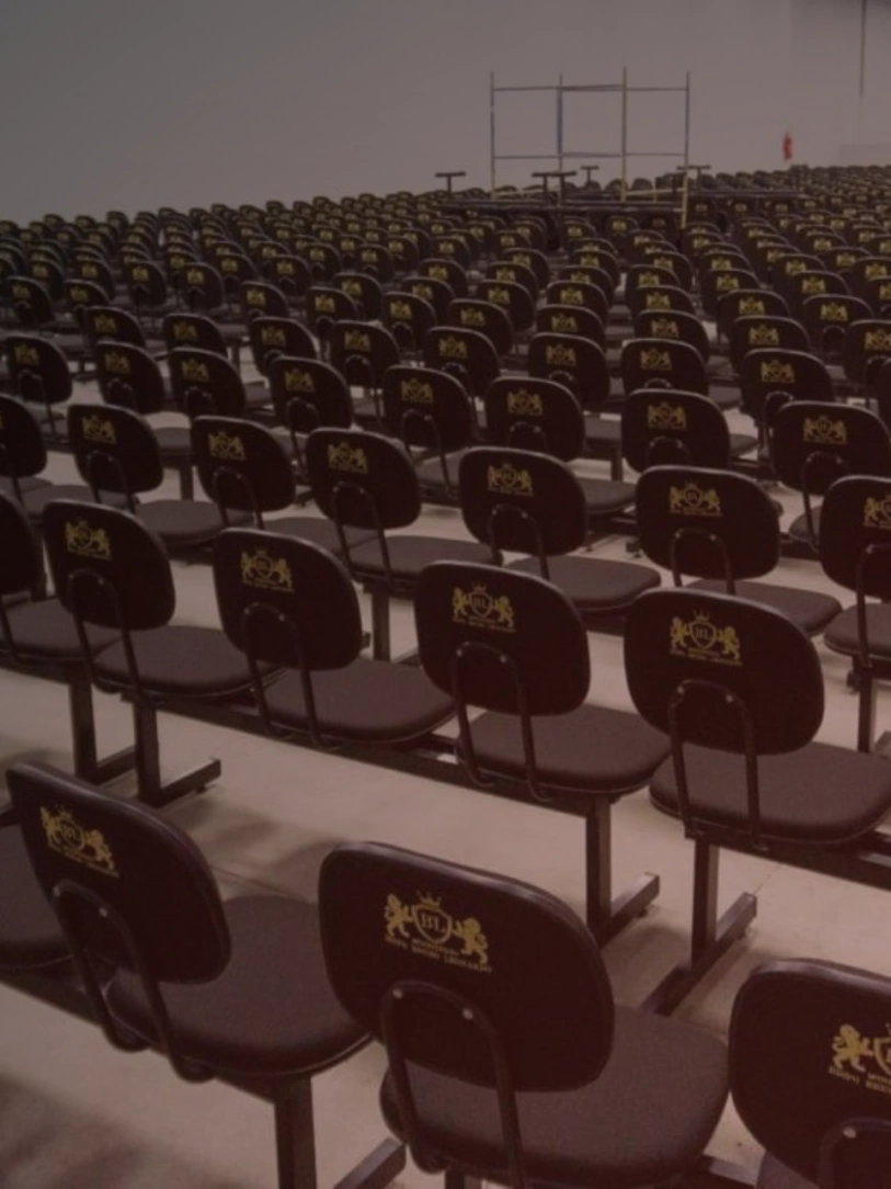  Poltronas pensadas para servir  misso de Deus - 