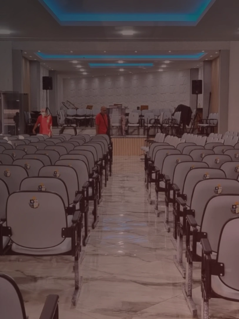  Mais que poltronas: conforto, segurana e design para o espao de devoo - 