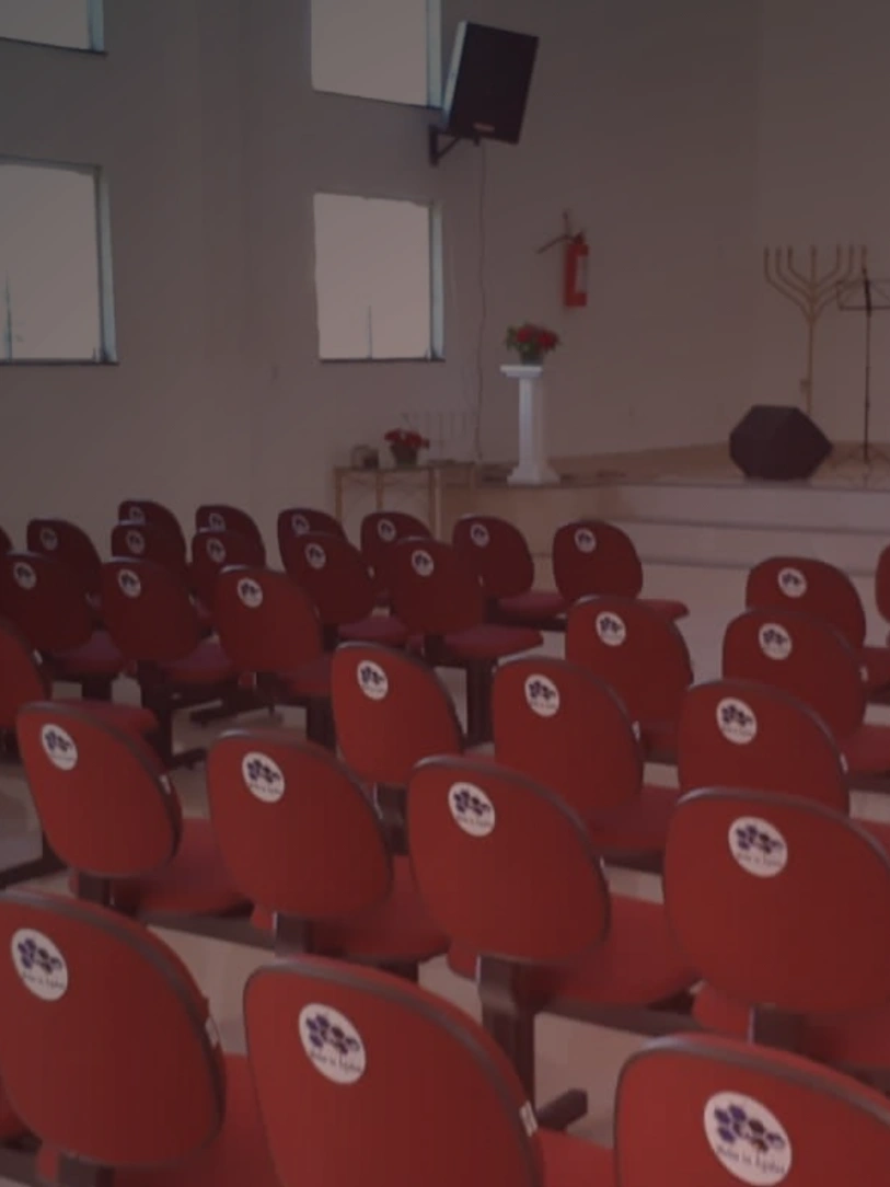  Poltronas que se adaptam  sua igreja - 